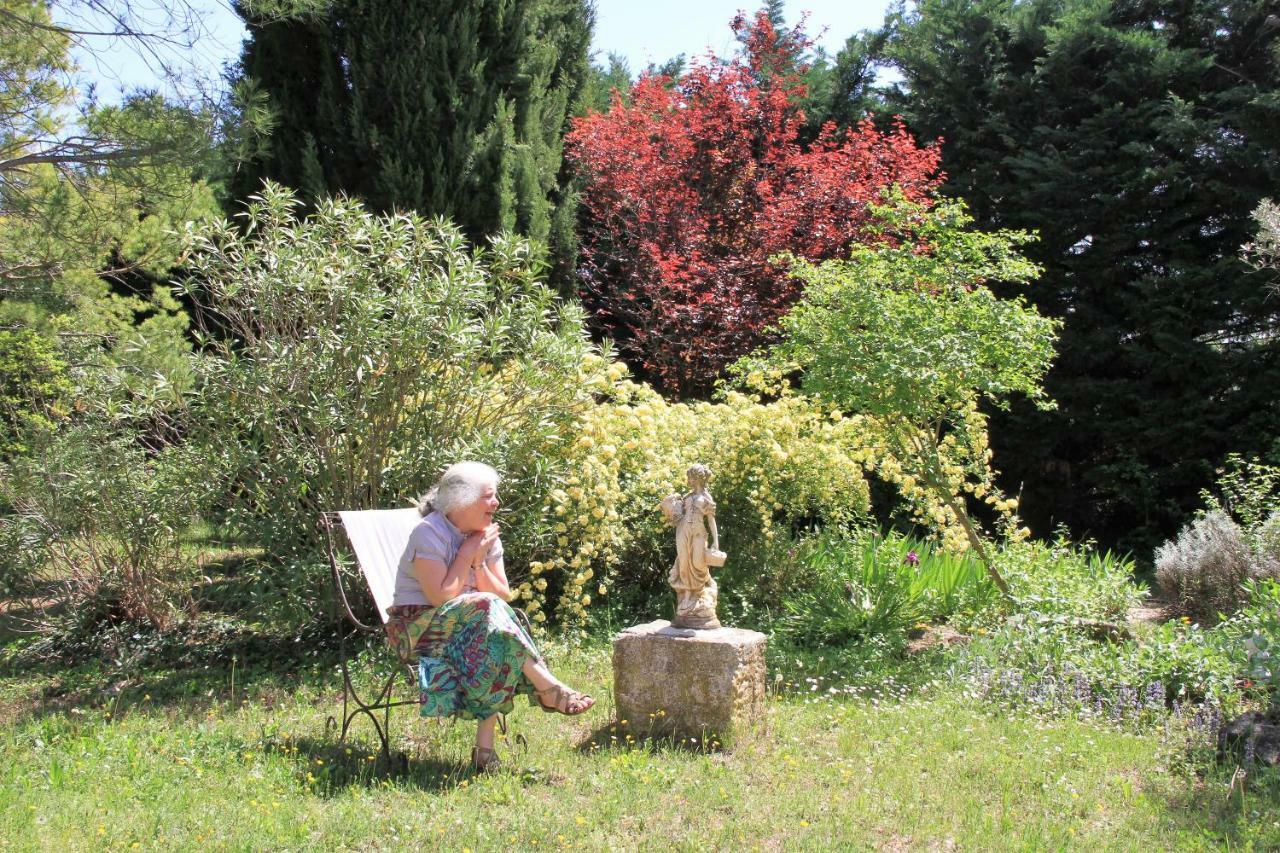 Gite Derriere Les Oliviers -Le Mas De La Cigale Bleue Caumont-sur-Durance ภายนอก รูปภาพ